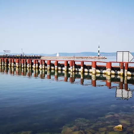 Lake Moments - Emerald Penthouse Balatonszemes Exterior photo