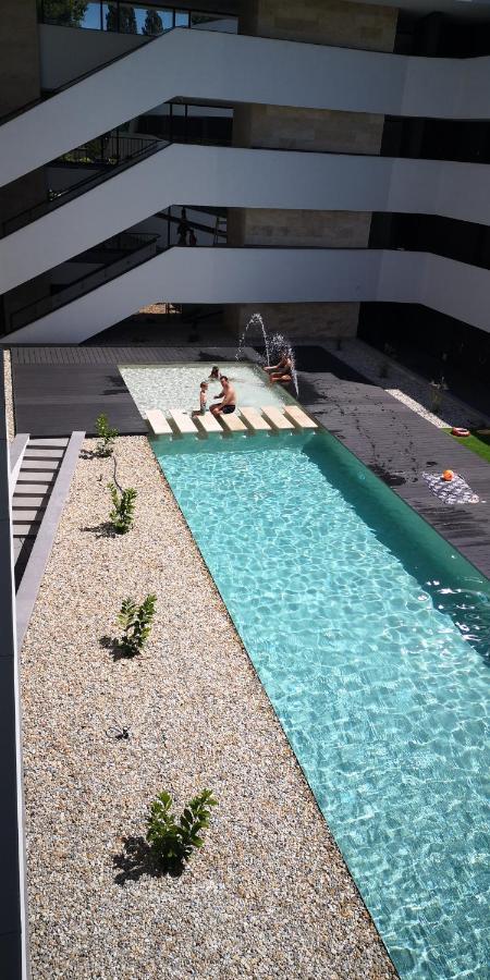 Apartment Moments - Emerald Penthouse