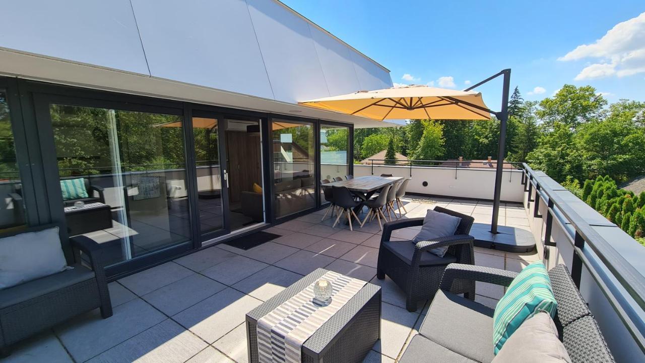 Moments - Emerald Penthouse